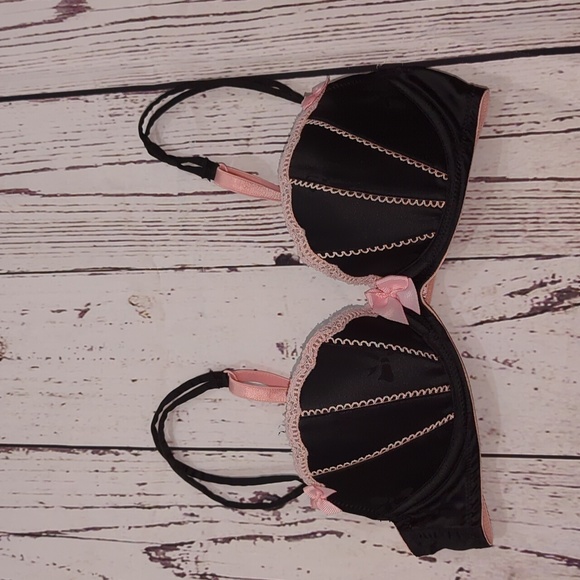 Victoria's Secret Other - Victoria's Secret Sexy Little Things Vintage Bra 34B